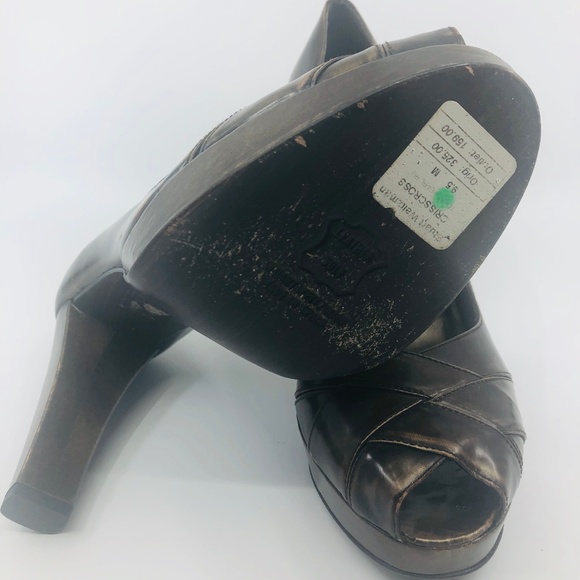 Khaki Brown Stuart Weitzman Peep Toe Shoe - Picture 6 of 7